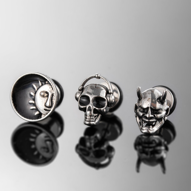 Men's Stainless Steel Skull Earrings Gothic Sun Motif Cartilage Studs Hypoallergenic Punk Earrings for Men Jewelry