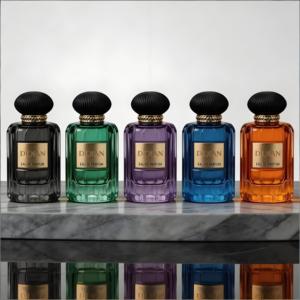 Vente en gros de flacons de parfum élégants multicolores brillants ronds de 30 ml et 50 ml avec emballage en boîte et logo personnalisé pour étiquettes métalliques en relief - Product Image 1