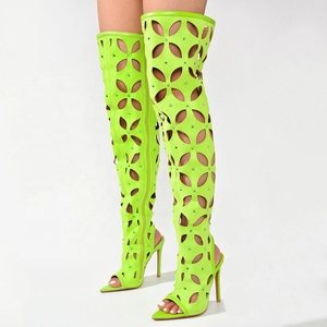 Botas largas de verano de gamuza con recortes, tacón de aguja, punta abierta, diamantes y cremallera lateral para mujer al por mayor - Product Image 1