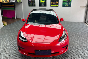 Película de tinte de ventana roja carmín para automóviles, Color vibrante brillante, protege <span class=keywords><strong>la</strong></span> pintura y cambia <span class=keywords><strong>la</strong></span> forma del rollo de Color de <span class=keywords><strong>la</strong></span> carrocería del vehículo - Product Image 6