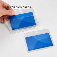 Porte-cartes PVC personnalisé transparent avec dos givré, pochette pour cartes bancaires à chargement par le haut, trou de suspension, impression OEM