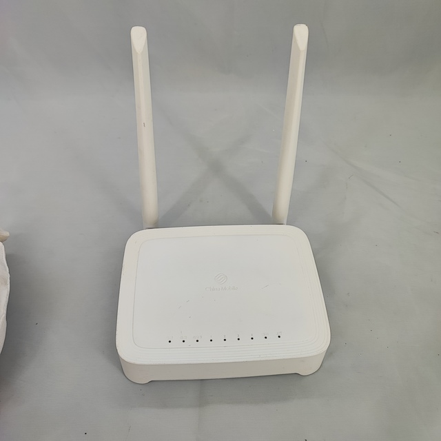 New XPON ONU H2-3  XPON ONT Ftth Network 4GE+1POT+2USB+WiFi Support Remote Remote /Bridge Onu 2.4G+5G WIFI