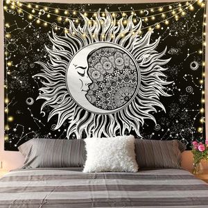 Arazzo da Parete Notte Stellata Bianco e Nero con Montagna, Luna e Stelle, Decorazione per Camera da Letto, Tema Natura Oscura e Foresta - Product Image 2