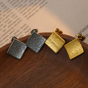 Geometric Zinc Alloy Stud Earrings Vintage Gold Cube Design Unisex Fashion Jewelry - Product Image 2