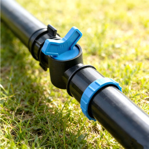 Valvola di derivazione per irrigazione con anello di bloccaggio per tubo piatto agricolo, sistema di microirrigazione a goccia, connettore in plastica - Product Image 2