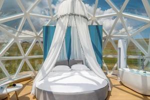 เต็นท์โดมทรงกลมทำจากกระจก พร้อมห้องน้ำ สำหรับแกลมปิ้ง ชมแสงเหนือ - Product Image 5