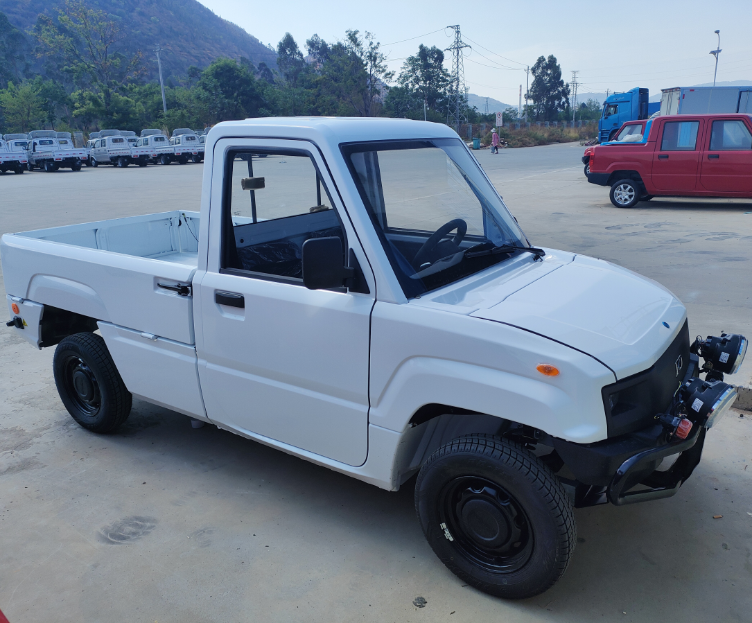 LHD/RHD Straße legal Elektroauto 4KW billig Elektro-LKW Pickup Mini-Trucks/EV Pickup mit L7e