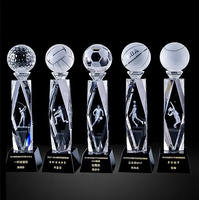 Trophée sportif en cristal bleu gravé sur mesure de haute qualité de Guangzhou, globe transparent du championnat du monde, cadeau en gros