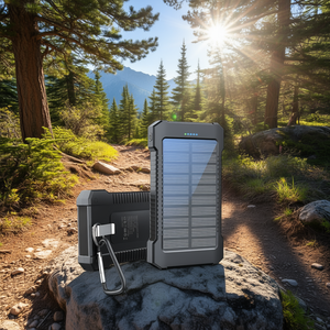 Chargeur solaire 8000mAh, batterie externe portable avec lumière intégrée pour le camping en plein air, la randonnée, noir orange - Product Image 2