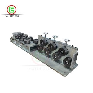 Metaaldraad Aanpassing Aanpasbaar 100Mm Buitendiameter Metalen Stijltang Platte Balk Rechttrekken Gereedschap Met 7 + 7 Rollen - Product Image 4