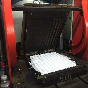 <span class=keywords><strong>สาย</strong></span><span class=keywords><strong>คล้อง</strong></span>ยางกันหลุดแม่เหล็กสำหรับ Apple <span class=keywords><strong>AirPods</strong></span> 1 <span class=keywords><strong>2</strong></span> 3 4 <span class=keywords><strong>Pro</strong></span> <span class=keywords><strong>สาย</strong></span><span class=keywords><strong>คล้อง</strong></span>คอซิลิโคนนุ่มสำหรับเล่นกีฬา อุปกรณ์เสริมหูฟัง - Product Image 5