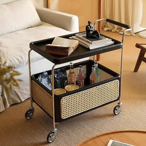 Carrito de Almacenamiento de Madera Maciza Estilo Vintage con Estante de Ratán, Carrito Móvil para Sala de Estar y Dormitorio - Product Image 3