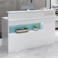 Comptoir de caisse moderne en bois avec éclairage LED et design panneau pour salon de coiffure, magasin de vêtements et supermarché - Bureau d'accueil personnalisable