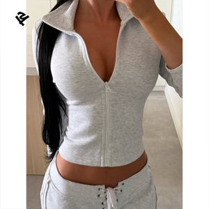 Ensemble 2 pièces streetwear pour <span class=keywords><strong>femme</strong></span> : veste courte zippée à capuche et pantalon de survêtement taille haute à jambes larges, coupe ajustée et extensible, style décontracté - Product Image 4