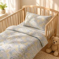 Tissu imprimé 100 % coton écologique en gros, motif floral délicat, doux, pastel, impression personnalisée OEM, pour vêtements de bébé et textile de maison