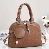 Sac à main en cuir PU noir, style bowler, avec fermeture éclair et bandoulière amovible pour usage quotidien