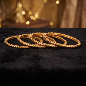 Kanhai Jewels – Bracelets délicats plaqués or mat, forme cœurs, lot de 4, modèle anniversaire pour femme 209244 - Product Image 2