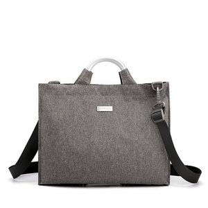 Nouveau Sac à Bandoulière de Luxe Imperméable en Tissu Nylon pour Ordinateur Portable 14 Pouces, Grande Sacoche de Transport pour Hommes, Vente en Gros - Product Image 2
