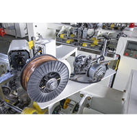 Machine semi-automatique à piquer à double pièce pour la fabrication de cartons