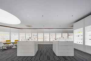 Tube de gloss à lèvres rond en plastique personnalisé économique avec logo, capacité 4 ml, étuis à rouge à lèvres vides avec bouchon à vis, impression UV, contenant de maquillage - Product Image 5