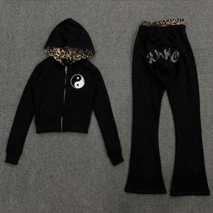 Conjunto de Chándal para Hombre Personalizado al por Mayor, de Algodón Grueso con Forro de Felpa, Estilo Urbano Y2K, con Estampado de Leopardo y Gráficos Agrietados - Product Image 2