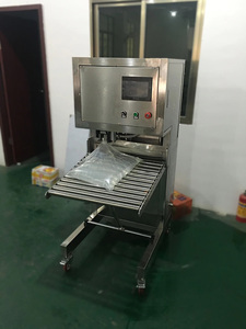 Máquina automática <span class=keywords><strong>de</strong></span> llenado y envasado <span class=keywords><strong>de</strong></span> <span class=keywords><strong>agua</strong></span> pura, aceite y jarabe <span class=keywords><strong>de</strong></span> leche en bolsas con control PLC, para bolsas <span class=keywords><strong>de</strong></span> <span class=keywords><strong>agua</strong></span> <span class=keywords><strong>de</strong></span> 20 litros en caja. - Product Image 3