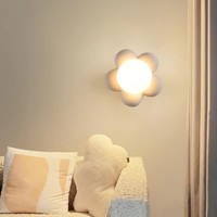 Applique murale LED moderne nordique pour chambre d'enfant, forme de fleur, en résine blanche