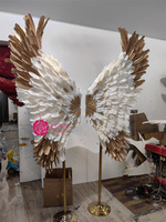 Yicheng Beauty Großhandel Weiß und Gold Big Size Angel Feather Wings für Kunst handwerk DIY Party Geschenk Dekoration mit günstigen Preis