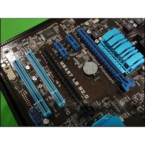 Carte mère de bureau ATX M5A97 LE R2.0, socket 970 AM3+, double canal de mémoire DDR3, interface de disque dur M5A97 LE R2.0 970 Sock - Product Image 4