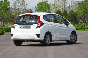 Honda Fit 1.5L LX CVT Voiture d'occasion, berline compacte à faible consommation de carburant, véhicule essence fiable I-VTEC Honda Jazz <span class=keywords><strong>Espace</strong></span> de chargement spacieux - Product Image 5