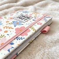 Agendas de bureau et scolaires personnalisés A5 en cuir PU à couverture rigide 2026 2027 – Organiseur quotidien et mensuel avec porte-stylo et pochette intégrée