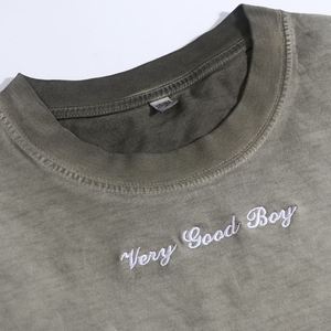 Camiseta de Hombre 100% Algodón, Lavada con Ácido, Estilo Vintage, Corte Holgado, Color Degradado, Logotipo Bordado Personalizado - Product Image 2