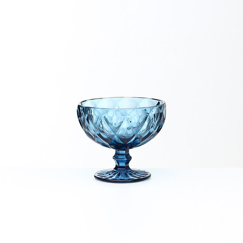 สีน้ำเงิน E