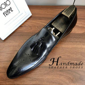 Zapatos de hombre de cuero con punta en pico, estilo inglés, de piel auténtica de vaca de primera calidad, diseño grabado a la moda, mocasines formales. - Product Image 3