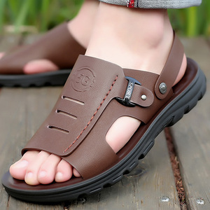 รองเท้าแตะผู้ชายไซส์ใหญ่ รุ่นซัมเมอร์ 2024 พื้นนุ่ม รองเท้าชายหาด สวมใส่สบาย แบบสวม ไม่มีเชือก สำหรับวัยรุ่นและผู้ใหญ่ สีดำ สีน้ำตาล - Product Image 4