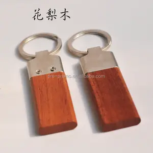 फैक्टरी थोक कस्टम वैयक्तिकृत धातु और लकड़ी की चाबी का गुच्छा बांस अखरोट की लकड़ी की चाबी का गुच्छा