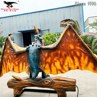 Modèle de dinosaure de ptérosaure volant artificiel mécanique grandeur nature debout