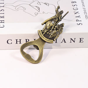 Fabbrica su misura logo in metallo colore spagna apribottiglie magnete per turisti souvenir Don chisciottote apribottiglie - Product Image 2