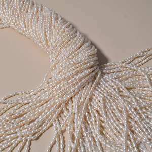 Perles d'eau douce naturelles de 2 à 2,5 mm en forme de pomme de terre, ultra petites, produits semi-finis pour la fabrication de colliers et de bijoux faits main - Product Image 4