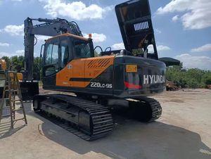 Excavadora Hidráulica Hyundai 220LC-9 de Segunda Mano, 22 Toneladas, Venta Urgente y Proveedor Confiable con Configuración Original Coreana - Product Image 4