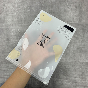YURUI Custom Printing Recycled Frosted Garment Zipper Lock Bag Clothing Shoes Eva White Plastic Slider Bag