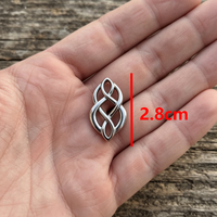 Collier pendentif en acier inoxydable avec nœud celtique, bijou amulette poignard Triquetra viking, cadeau pour hommes et femmes