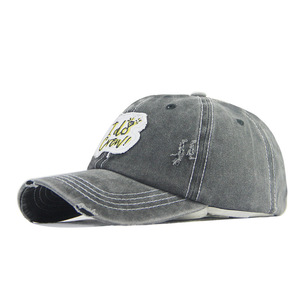 Cappello da Baseball Unisex a 6 Pannelli in Cotone 100% con Patch Ricamato Effetto Invecchiato - Product Image 2