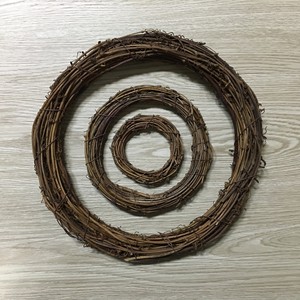 Support rond <span class=keywords><strong>en</strong></span> bois naturel fait main SPR pour la fabrication <span class=keywords><strong>de</strong></span> couronnes <span class=keywords><strong>de</strong></span> Noël traditionnelles <span class=keywords><strong>en</strong></span> extérieur - Product Image 5