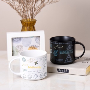 Tazza con Design di Formule Matematiche e Fisiche, Resistente alle Alte Temperature, con Manico, Regalo per Chi Cerca la Risposta Definitiva alle <span class=keywords><strong>Domande</strong></span> sulla Vita Cosmica - Product Image 1