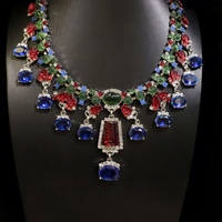 LEPAI Nouveau Collier de Soirée Polyvalent Haut de Gamme pour Femme, Élégant, Incrusté de Strass et de Feuilles Colorées, Style Industriel Raffiné