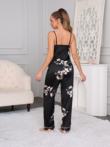 Elegante Conjunto de Pijama de Dos Piezas en Satén Suave para Mujer, Ropa de Dormir para Primavera, Verano y Otoño - Product Image 2