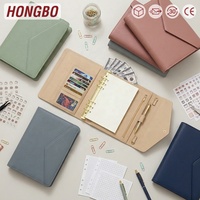 Agenda quotidien Hongbo en cuir grainé personnalisé A5 avec anneaux, comme un cadeau de luxe en cuir avec plus de boîtes de rangement