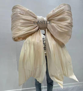 โบว์ผ้าทำมือสำหรับตกแต่งวันคริสต์มาสแบบสั่งทำโบว์ผูกโบว์ขนาดยักษ์สีแดงสีทองสำหรับจัดแสดงบนหน้าต่างร้านค้า O-BK001 - Product Image 3