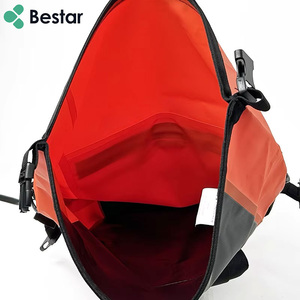 Bolsa de Motocicleta Impermeable de PVC 500D con Espacio <span class=keywords><strong>para</strong></span> <span class=keywords><strong>Casco</strong></span>, Bolsas y Cajas de <span class=keywords><strong>Bicicleta</strong></span> Duraderas y Modernas - Product Image 5